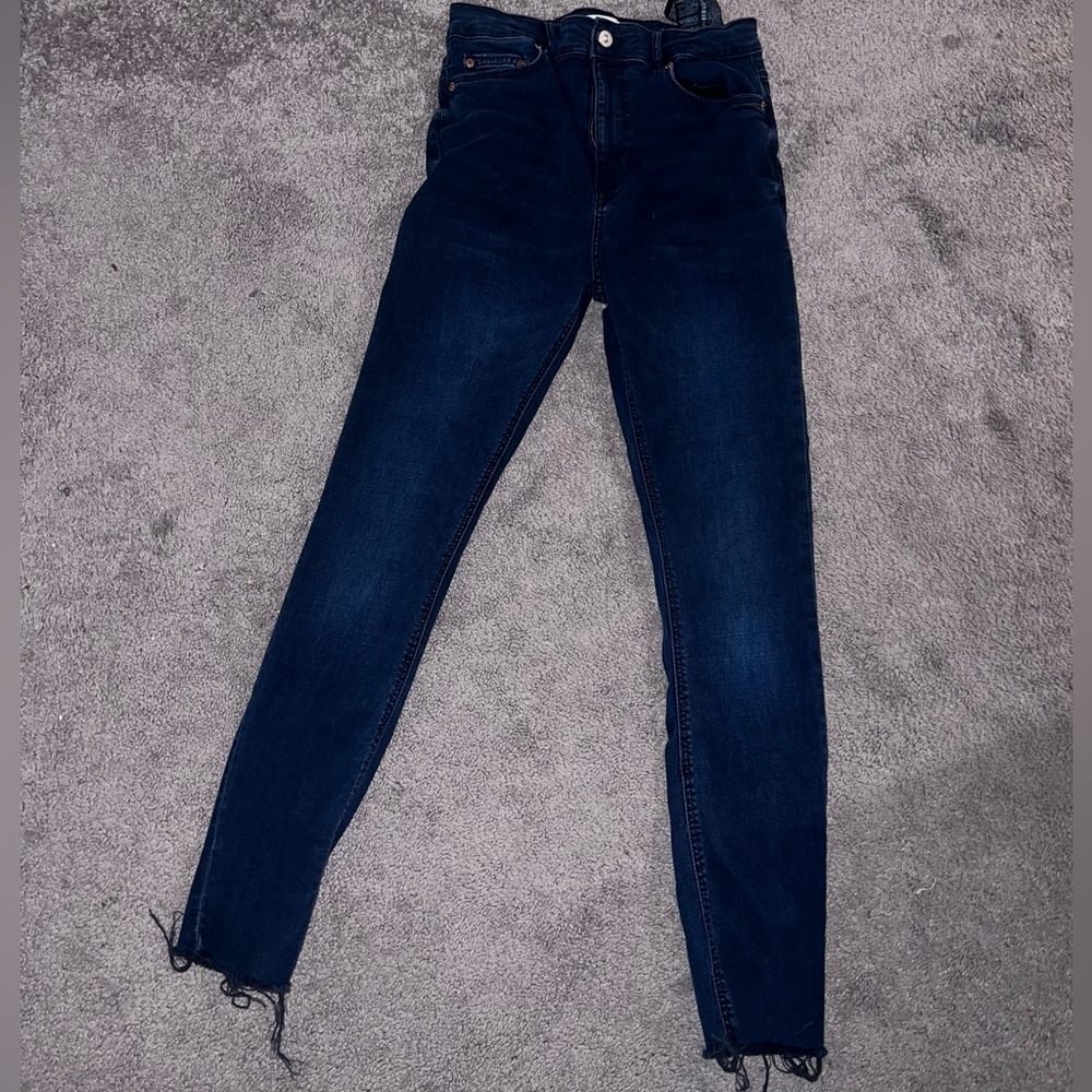 Skinny frayed Zara jeans size 8